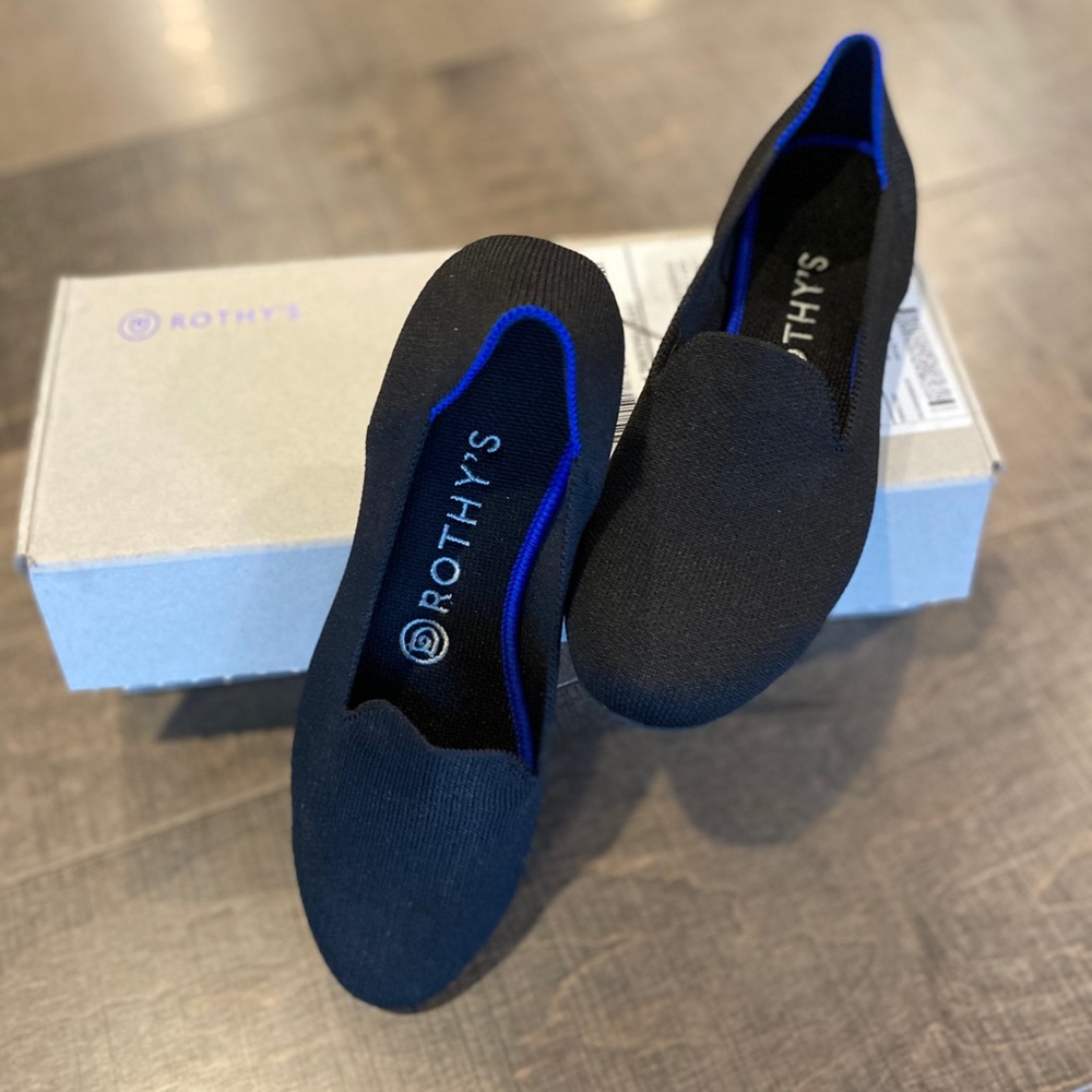 Rothys solid black size 7